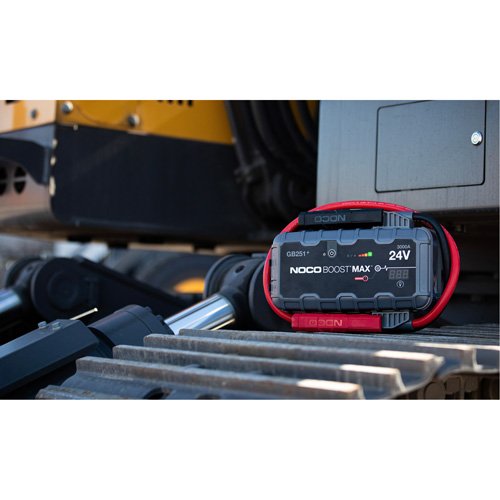 FLU513 - GB251+ Boost® Max™ Jump Starter
