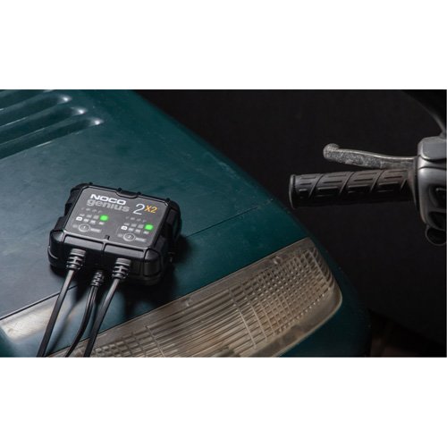 FLU524 - Genius® 2X2™ 2-Bank, 4-Amp Battery Charger