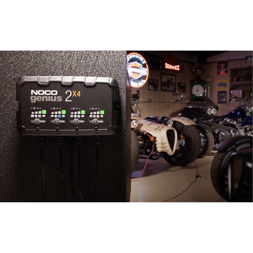 FLU525 - Genius® 2X4™ 4-Bank, 8-Amp Battery Charger