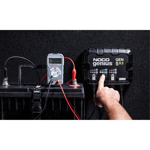 FLU530 - Genius® Gen5X3 3-Bank, 15-Amp On-Board Battery Charger