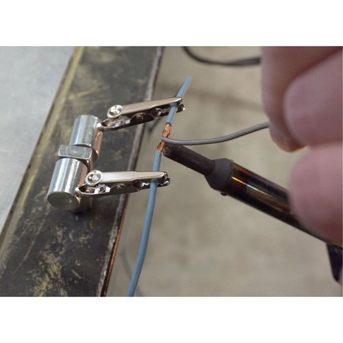 FLU641 - Magnetic Soldering Clamp