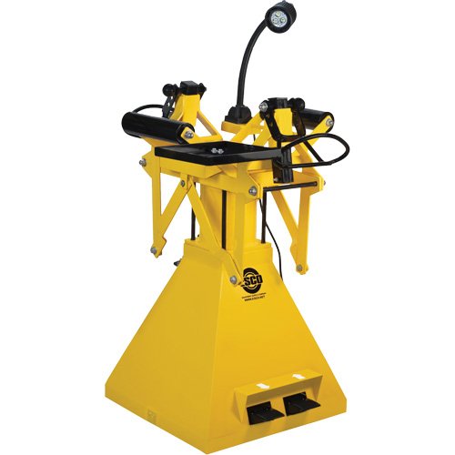 FLV003 - Pneumatic Passenger & Light Truck Tire Spreader