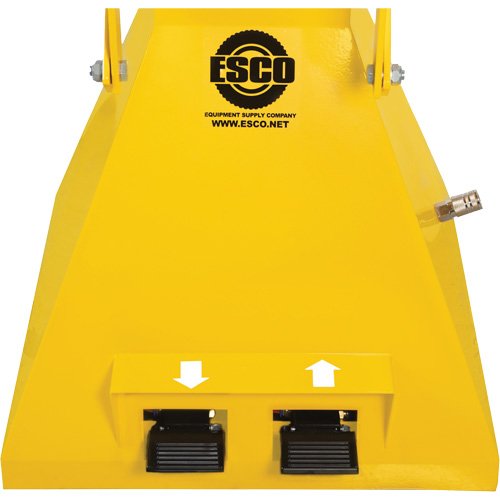 FLV003 - Pneumatic Passenger & Light Truck Tire Spreader