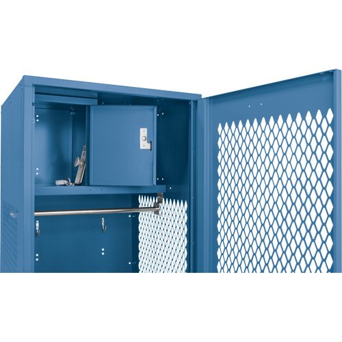 FN715 - Gear Locker with Door