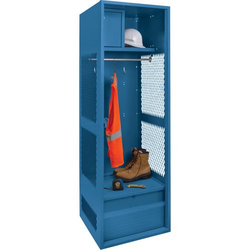 FN717 - Gear Locker