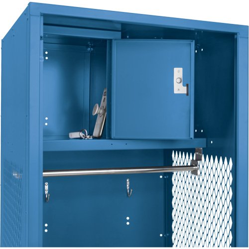 FN717 - Gear Locker