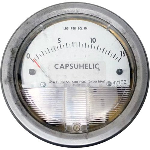 HC086-4000 Series Capsuhelic® Differential Pressure Gauge with Case