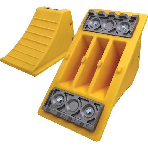 KI398 - 40 Ton Large Equipment Wheel Chock with Aluminum Cleats