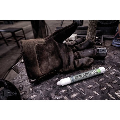 KR915 - Quik Stik®+ Glow In The Dark Premium Paint Marker