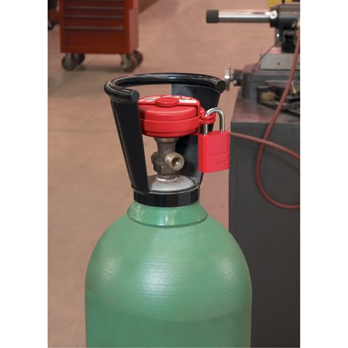 SAR842-Pressurized Valve Lockout