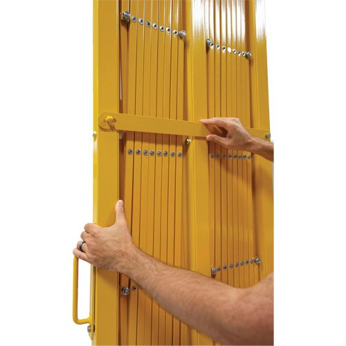 SHO321 - Expandable Barrier