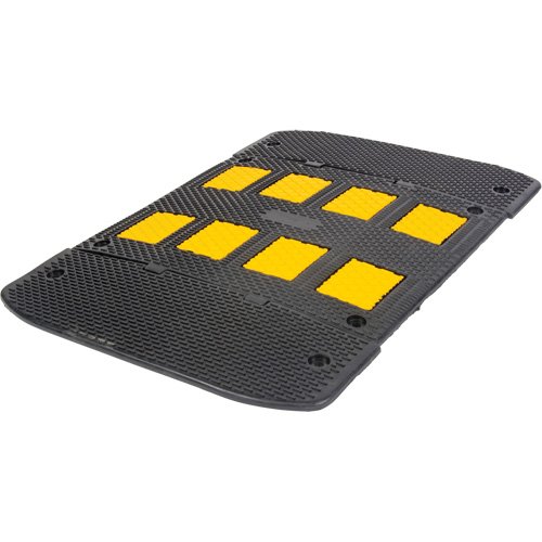 SHP474 - Speed Hump with End Caps