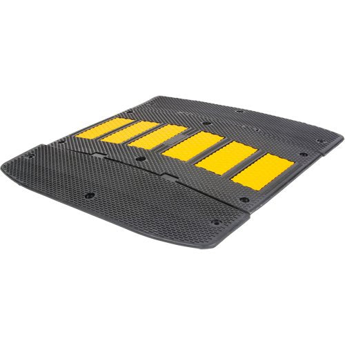 SHP475 - Speed Hump with End Caps