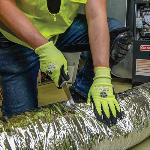 TVB318 - Serrated Duct Knife
