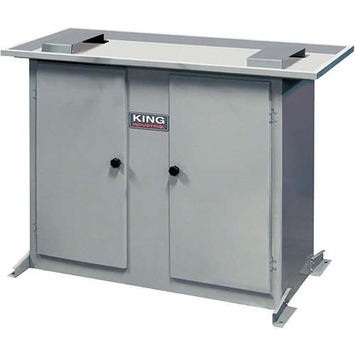 UAD696-Stand