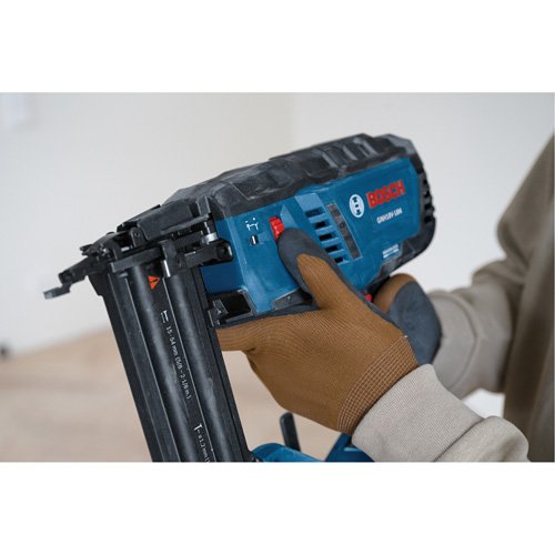 UAZ667 - Brushless 18-Gauge Brad Nailer (Tool Only)