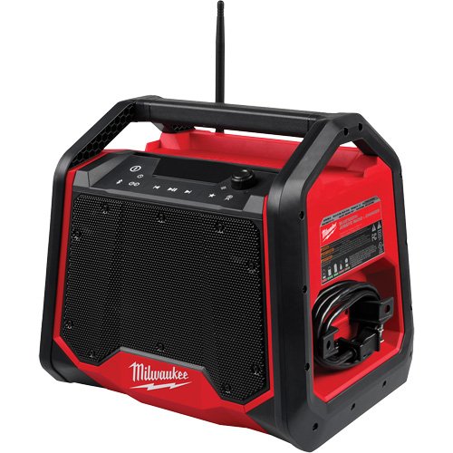 UAZ728 - M18™ Bluetooth® Jobsite Radio & Charger