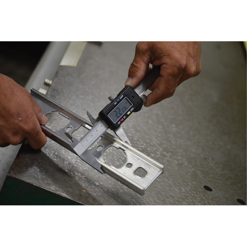 UBA591 - Digital Caliper