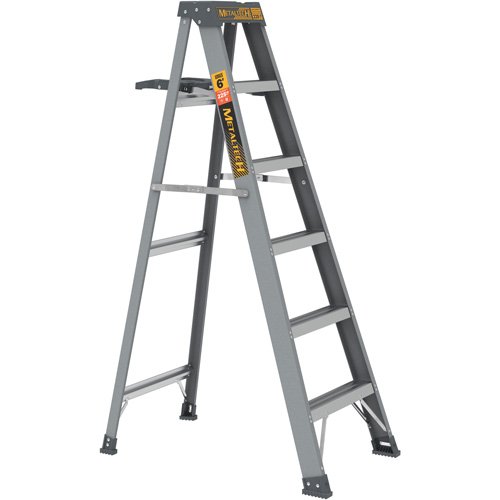 VD768 - Step Ladder with Paint Tray