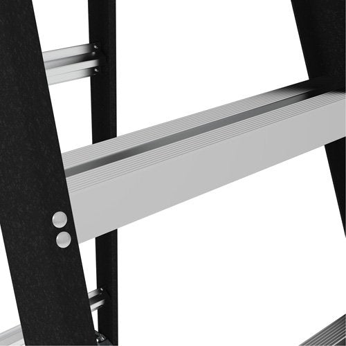 VD774 - Step Ladder with Paint Tray